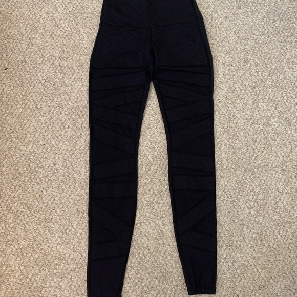Lululemon leggings - Picture 1 of 4